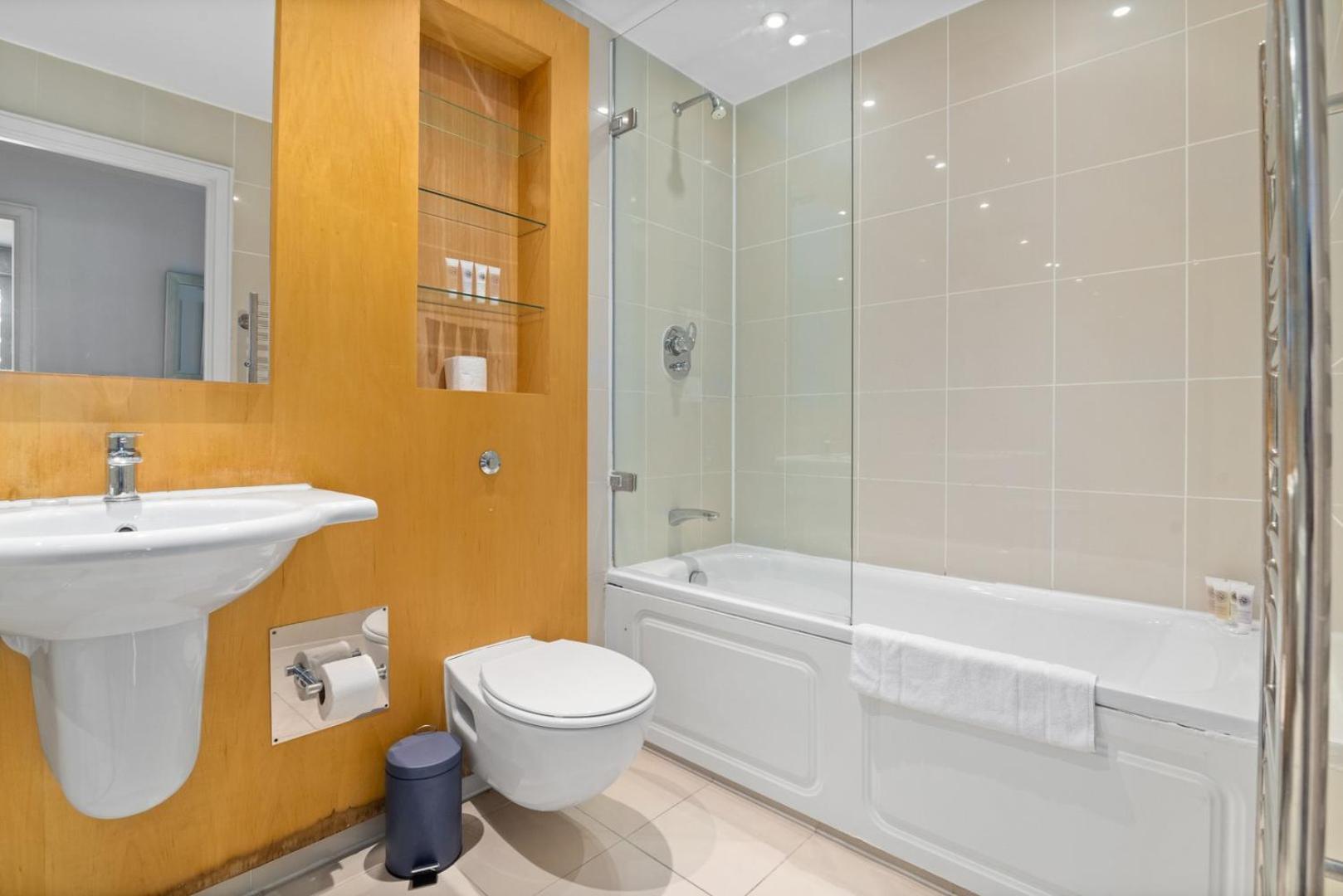 Guestready - City Escape In Tower Hill Apartment Londra Exterior foto